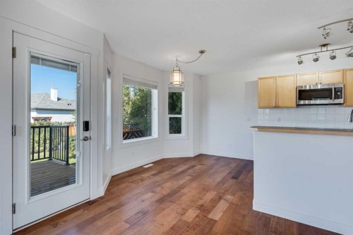 201 Crystalridge Rise, Okotoks, AB - Indoor Photo Showing Kitchen