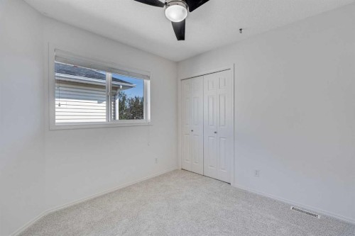 201 Crystalridge Rise, Okotoks, AB - Indoor