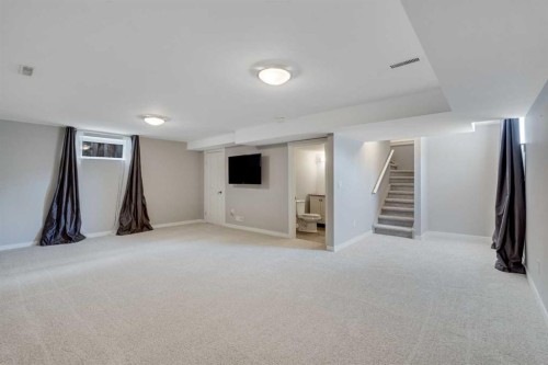 201 Crystalridge Rise, Okotoks, AB - Indoor