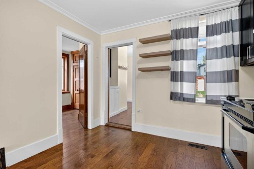 722 20 Avenue Nw, Calgary, AB - Indoor