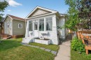722 20 Avenue Nw, Calgary, AB  - Outdoor 