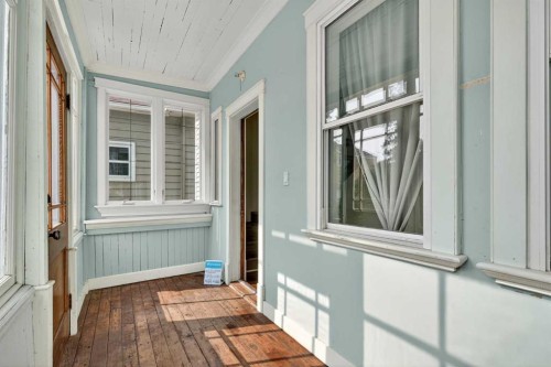 722 20 Avenue Nw, Calgary, AB - Outdoor With Exterior