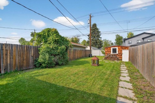 722 20 Avenue Nw, Calgary, AB - Outdoor