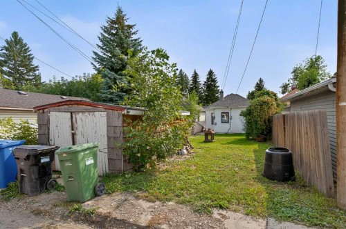 722 20 Avenue Nw, Calgary, AB - Outdoor