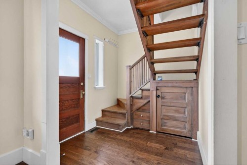 722 20 Avenue Nw, Calgary, AB - Indoor Photo Showing Other Room