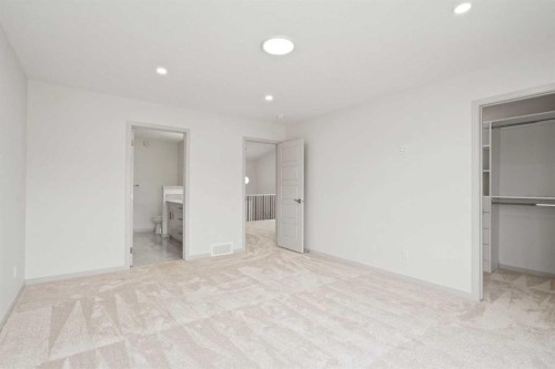 31 Lucas Passage Nw, Calgary, AB - Indoor Photo Showing Other Room