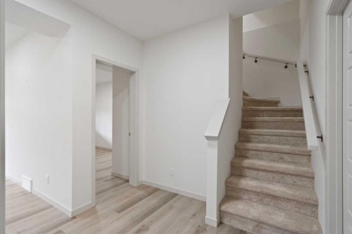 31 Lucas Passage Nw, Calgary, AB - Indoor Photo Showing Other Room