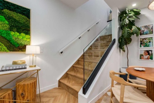 110-8445 Broadcast Avenue Sw, Calgary, AB - Indoor Photo Showing Other Room