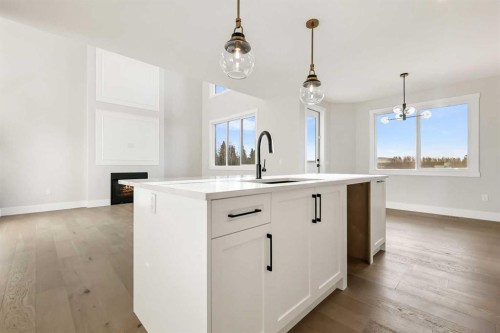 72 Heritage Ridge, Cochrane, AB - Indoor Photo Showing Kitchen