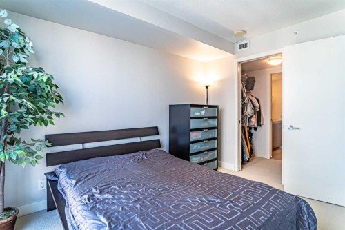 1301-1110 11 Street Sw, Calgary, AB - Indoor Photo Showing Bedroom