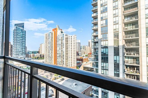 1301-1110 11 Street Sw, Calgary, AB - Outdoor With Balcony
