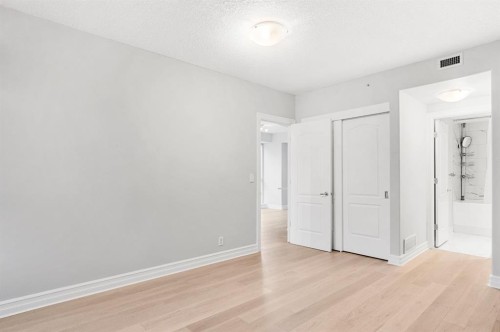 205-836 15 Avenue Sw, Calgary, AB - Indoor Photo Showing Other Room