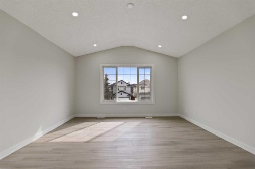 81 Saddlecrest Green Ne, Calgary, AB - Indoor Photo Showing Other Room