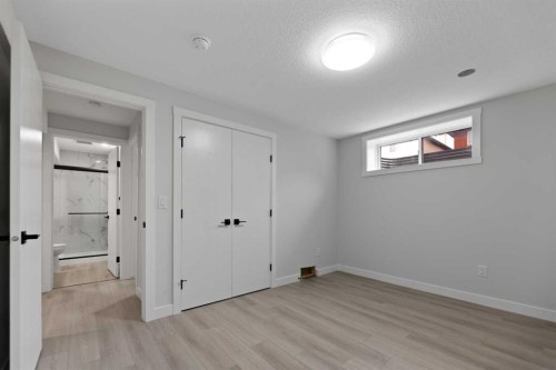 81 Saddlecrest Green Ne, Calgary, AB - Indoor Photo Showing Other Room