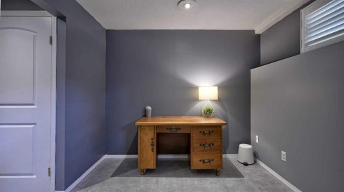 9-567 Edmonton Trail Ne, Airdrie, AB - Indoor