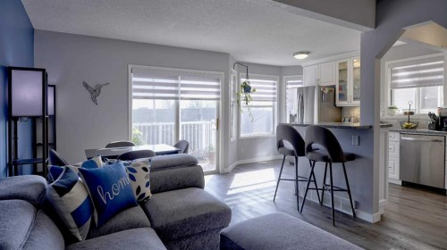 9-567 Edmonton Trail Ne, Airdrie, AB - Indoor