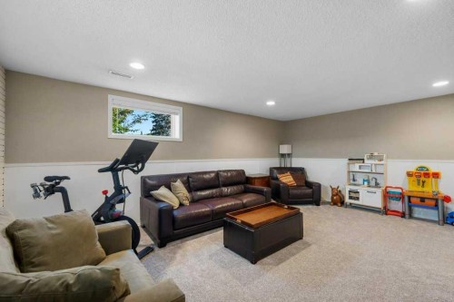 1131 15 Avenue Ne, Calgary, AB - Indoor