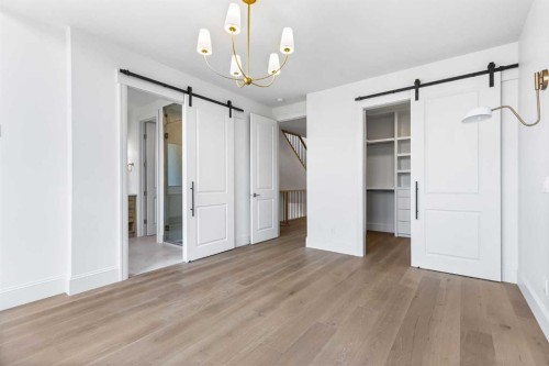 2009 28 Avenue Sw, Calgary, AB - Indoor Photo Showing Other Room