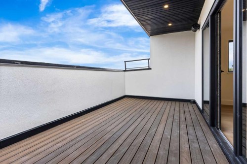 2009 28 Avenue Sw, Calgary, AB - Outdoor With Exterior