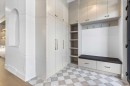 2011 28 Avenue Sw, Calgary, AB  - Indoor 