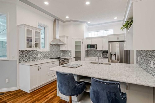 47 Rockywood Circle Nw, Calgary, AB - Indoor Photo Showing Kitchen With Double Sink With Upgraded Kitchen