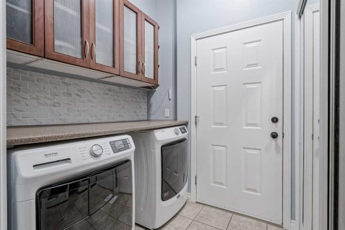 47 Rockywood Circle Nw, Calgary, AB - Indoor Photo Showing Laundry Room