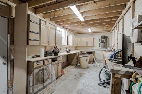 47 Rockywood Circle Nw, Calgary, AB - Indoor