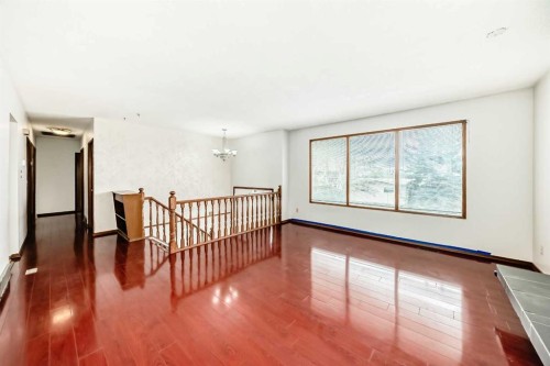 5248 Barron Drive Nw, Calgary, AB - Indoor Photo Showing Other Room