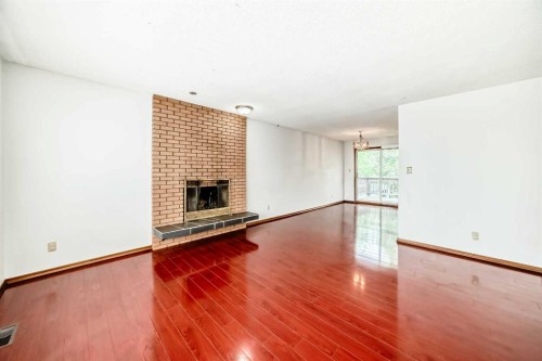 5248 Barron Drive Nw, Calgary, AB - Indoor Photo Showing Other Room