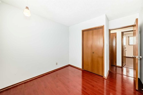 5248 Barron Drive Nw, Calgary, AB - Indoor Photo Showing Other Room