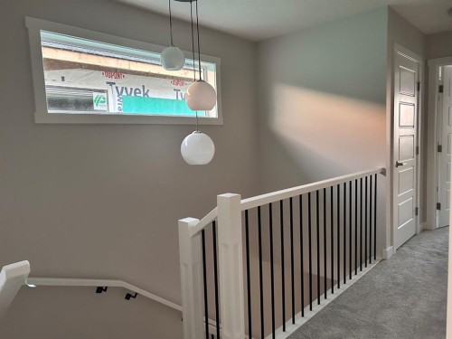 632 Sora Boulevard Se, Calgary, AB - Indoor Photo Showing Other Room