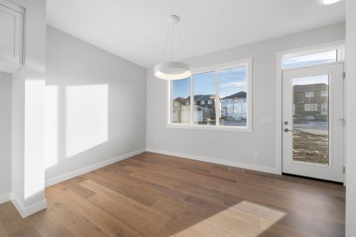 632 Sora Boulevard Se, Calgary, AB - Indoor Photo Showing Other Room