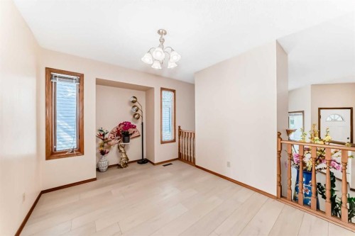 247 Shawinigan Drive Sw, Calgary, AB - Indoor Photo Showing Other Room