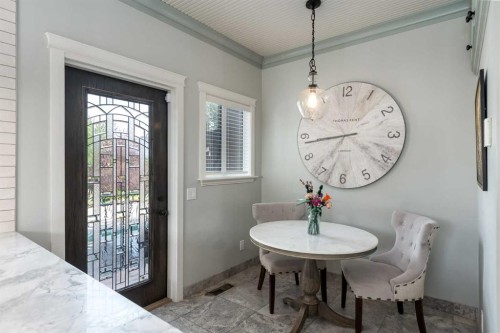 1907 37 Avenue Sw, Calgary, AB - Indoor Photo Showing Dining Room
