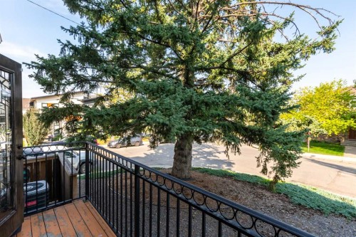 1907 37 Avenue Sw, Calgary, AB - Outdoor