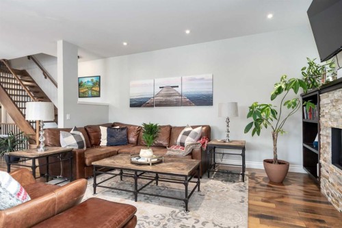 1907 37 Avenue Sw, Calgary, AB - Indoor Photo Showing Living Room With Fireplace