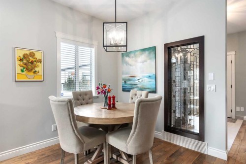 1907 37 Avenue Sw, Calgary, AB - Indoor Photo Showing Dining Room