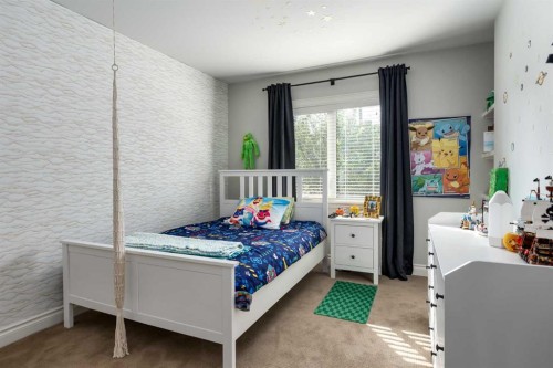 1907 37 Avenue Sw, Calgary, AB - Indoor Photo Showing Bedroom