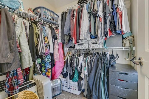 802-1001 8 Street Nw, Airdrie, AB - Indoor With Storage