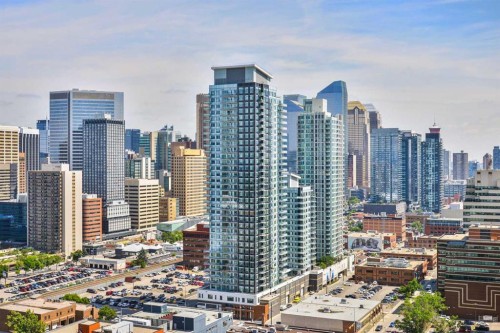 2404-1118 12 Avenue Sw, Calgary, AB - Outdoor