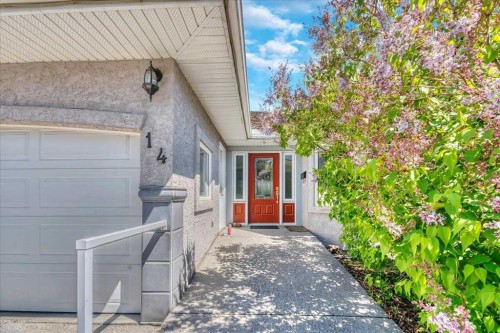 14 Grande Point Estates, Strathmore, AB - Outdoor