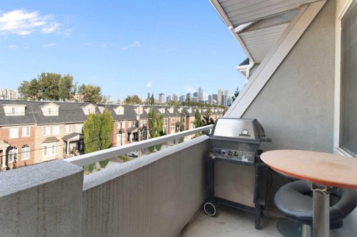 404-2422 Erlton Street Sw, Calgary, AB - Outdoor With Balcony With Exterior