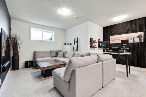 3015 26 Street Sw, Calgary, AB - Indoor Photo Showing Living Room