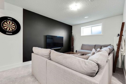 3015 26 Street Sw, Calgary, AB - Indoor