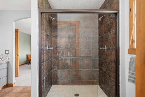 122 Hidden Creek Heights Nw, Calgary, AB - Indoor Photo Showing Bathroom