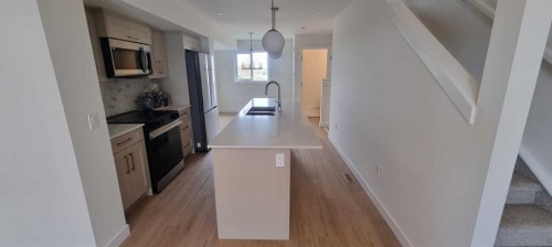 12-200 Belmont Street Sw, Calgary, AB - Indoor