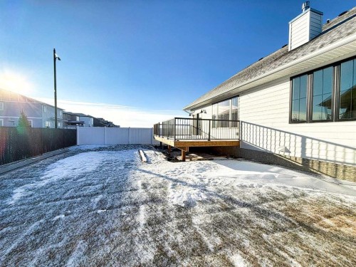39 Williams Avenue, Olds, AB - Outdoor