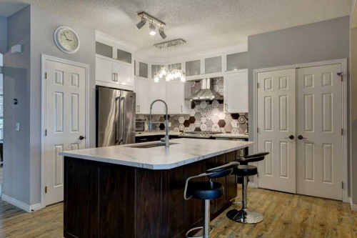 18380 Chaparral Street Se, Calgary, AB - Indoor Photo Showing Kitchen