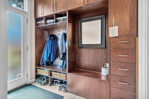 231 26 Avenue Nw, Calgary, AB - Indoor Photo Showing Other Room