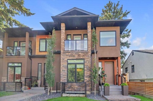 231 26 Avenue Nw, Calgary, AB - Outdoor With Balcony With Facade